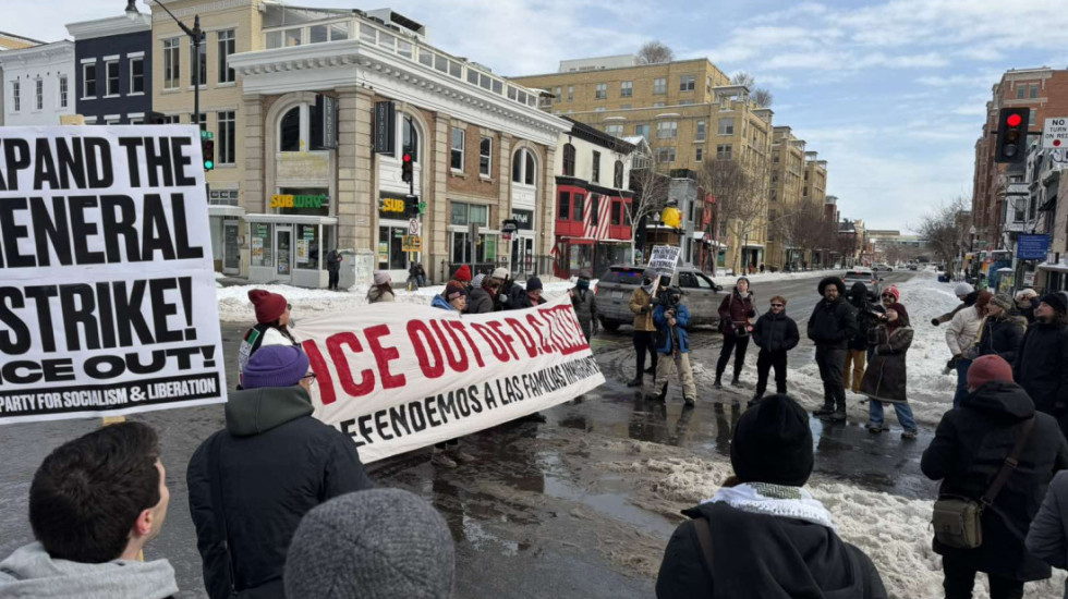 Njujork tajms: Tramp i Šumer postigli dogovor o graničenjima za federalne agente ICE, kako bi sprečili blokadu Vlade SAD