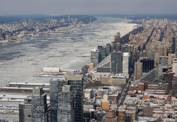Zimska oluja parališe delove SAD: Više od 50 osoba poginulo, 46 dece otrovano ugljen-monoksidom