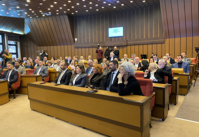 Višestruki prvak Srbije u šahu Leonid (10) dobitnik Februarske nagrade Grada Novog Sada