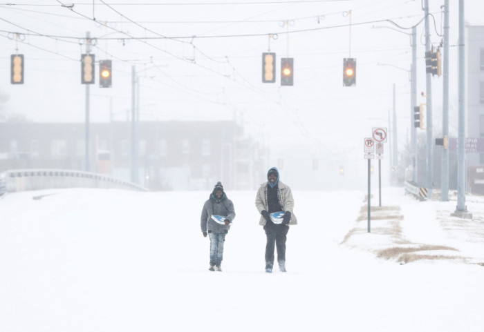 Najmanje 85 ljudi stradalo u SAD od posledica snežne oluje i niskih temperatura, bez struje hiljade korisnika