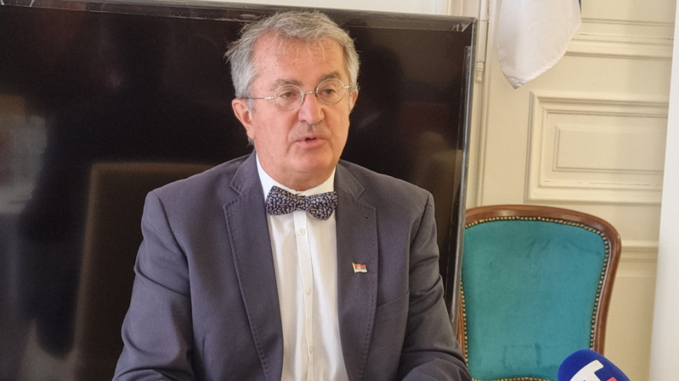 Zvanična Podgorica ukazala ambasadoru Srbije da je srpski jezik u službenoj upotrebi u Crnoj Gori