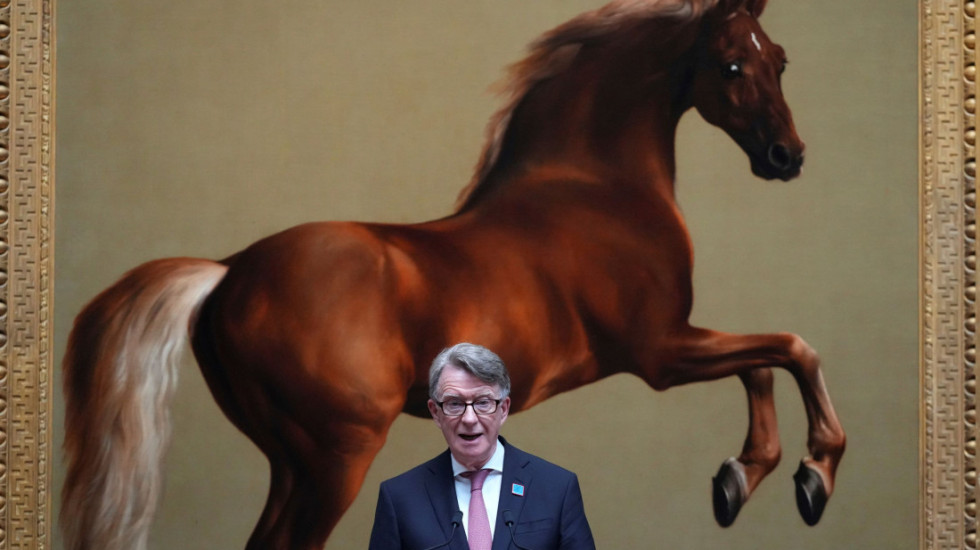 Britanski lord Mandelson zbog veza sa Epstinom dao ostavku u Laburističkoj partiji - smenjen je s mesta ambasadora u SAD