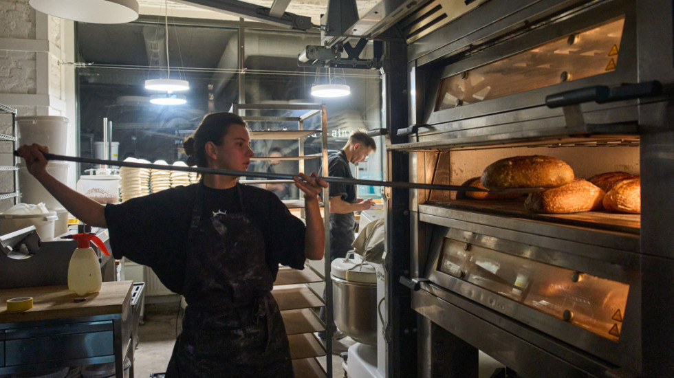 Da li će hleb u Srbiji poskupeti zbog rasta cene nafte i gasa?