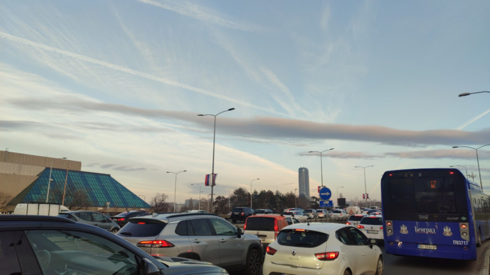 Gori kombi na Gazeli u smeru ka Nišu, obustavljen saobraćaj