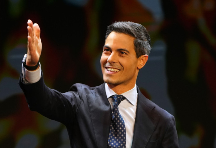 Rob Jeten postao najmlađi i prvi otvoreni gej premijer Holandije