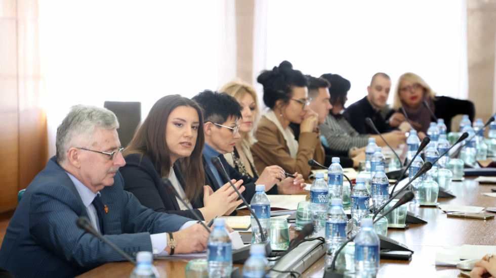 Počeo rad na prvom Zakonu o statusu roditelja-negovatelja, održan prvi sastanak radne grupe