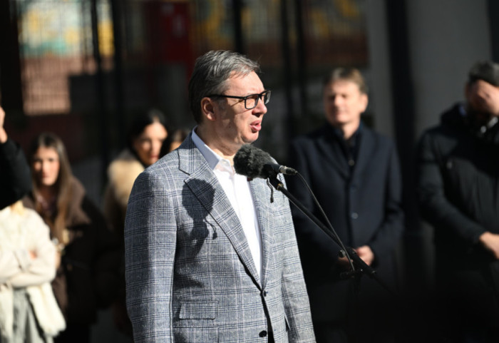 (FOTO) Vučić sa otvaranja rekonstruisane Gimnazije: Gradiće se auto-put od Malog Požarevca do Mladenovca