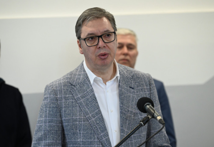 (FOTO) Vučić sa otvaranja rekonstruisane Gimnazije: Gradiće se auto-put od Malog Požarevca do Mladenovca