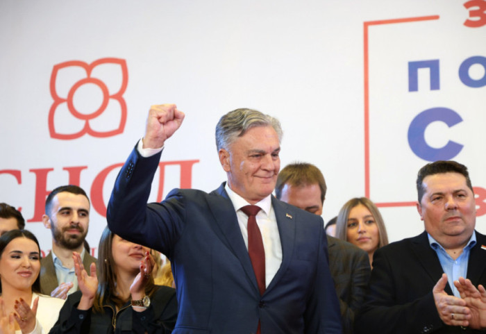 Ponovljeni izbori za predsednika RS: SDS priznao poraz, Dodik čestitao pobedu Siniši Karanu