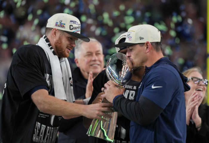 (FOTO) Finale 60. Superboula: Sijetl ubedljiv protiv Nju Inglanda, osvojio drugu titulu posle 12 godina