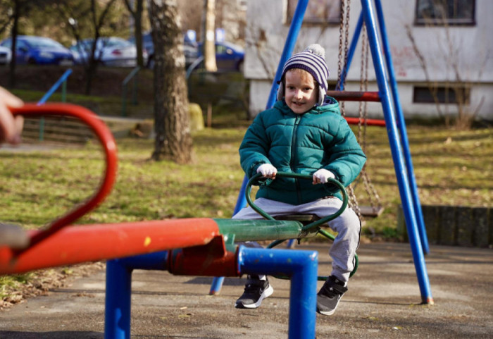 (FOTO) "Bol koji podnosi je neverovatan": Hrabri Marko (5) je dete leptir, previjanje rana dnevno košta 20.000 dinara