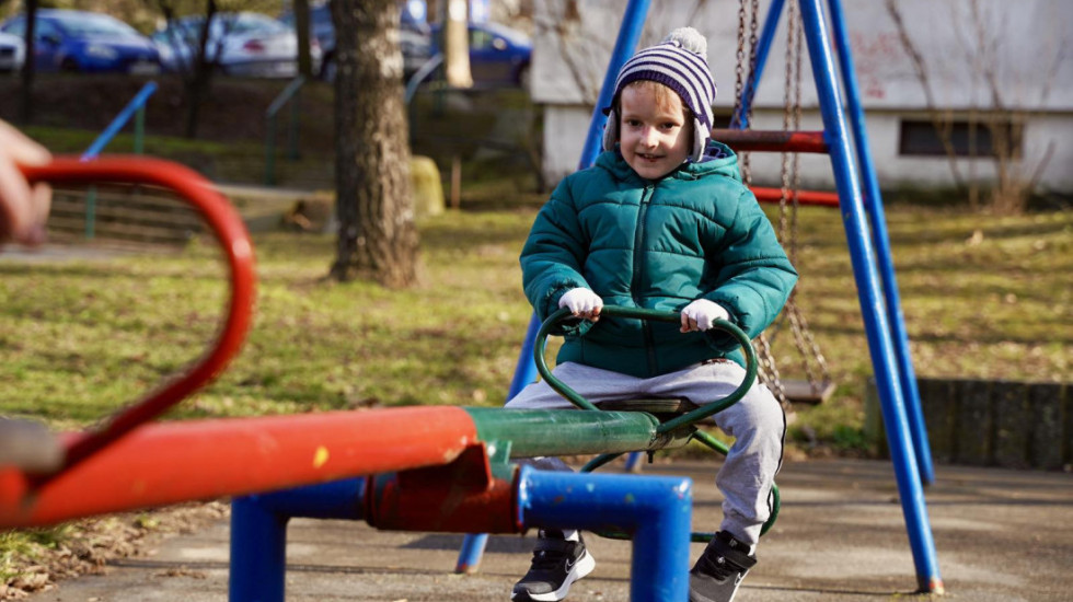 (FOTO) "Bol koji podnosi je neverovatan": Hrabri Marko (5) je dete leptir, previjanje rana dnevno košta 20.000 dinara