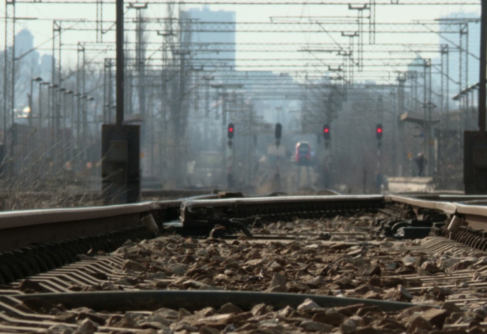 Nesreća na železničkoj pruzi: Voz naleteo na žensku osobu, saobraćaj na deonici Subotica-Beograd u prekidu