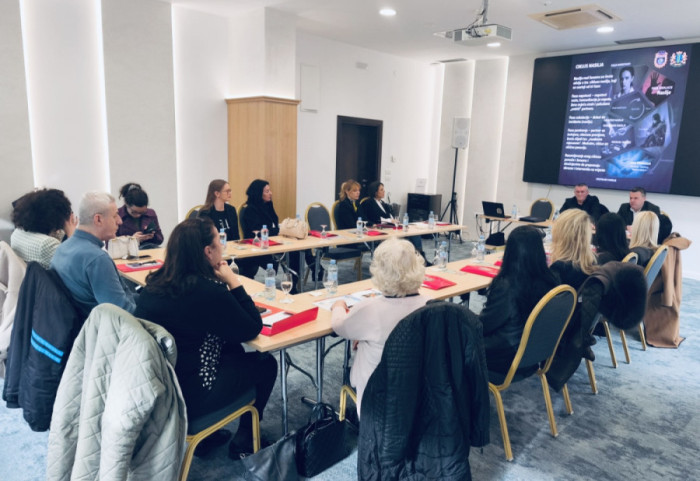 Zajedno protiv nasilja: Pokrenuta inicijativa za zaštitu žena i jačanje sistema podrške u Crnoj Gori