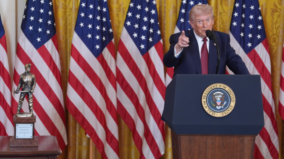 Tramp: Duboko sam razočaran odlukom Vrhovnog suda SAD, uvodim nove globalne carine od 10 odsto