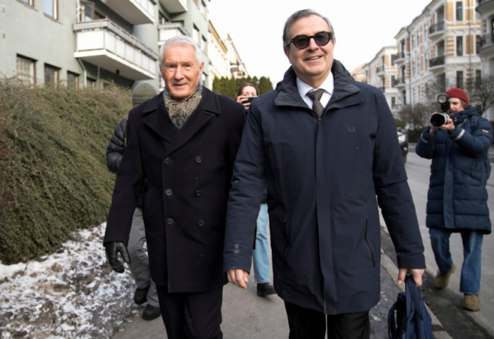 Pokrenuta istraga protiv bivšeg premijera Norveške zbog povezanosti sa Epstajnom