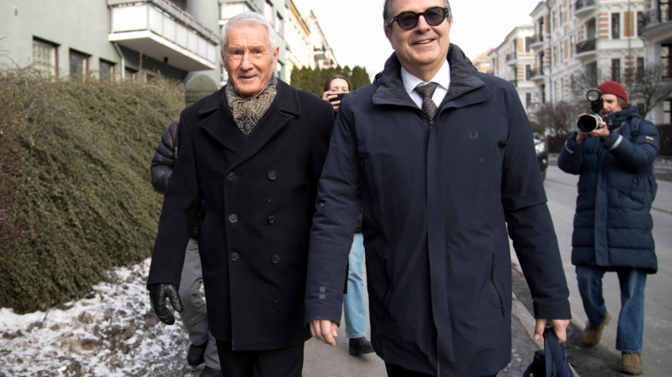 Pokrenuta istraga protiv bivšeg premijera Norveške zbog povezanosti sa Epstajnom