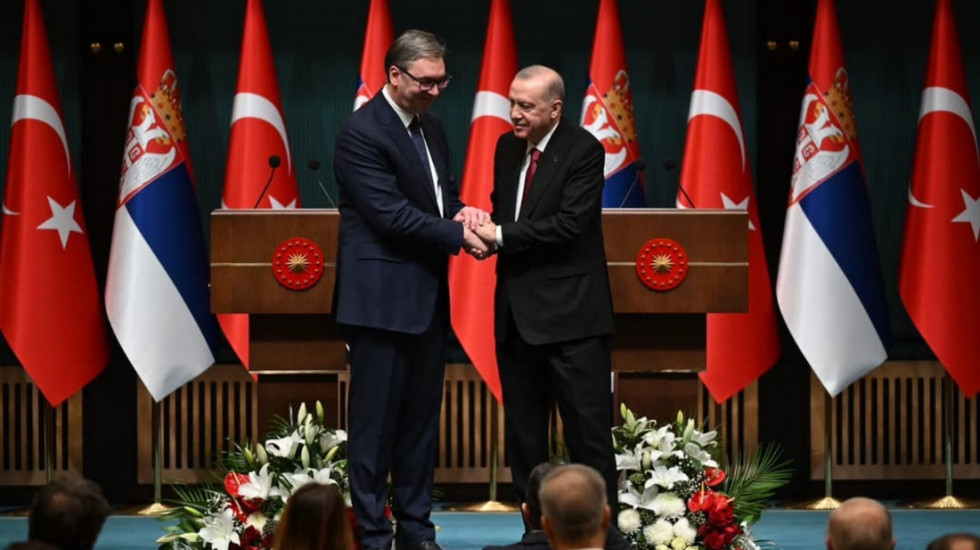 Vučić iz Ankare: Vojni savez Zagreba, Tirane i Prištine mnogo veća opasnost za Srbiju nego što izgleda