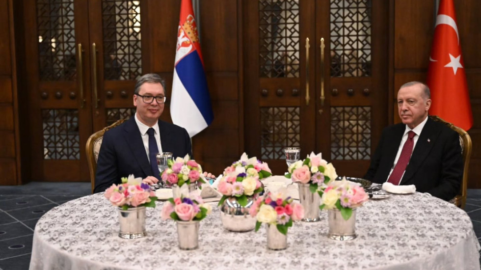 (VIDEO) Vučić na večeri kod Erdogana: "Jačamo odnose Turske i Srbije i stvaramo nove mogućnosti za zajednički rad"
