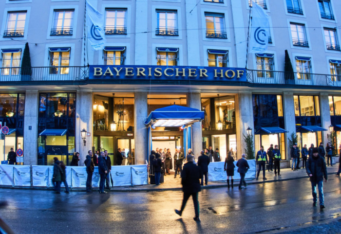 Dopisnik Newsmax Balkans u Minhenu: Na bezbednosnoj konferenciji više od 1.000 učesnika, delegaciju SAD predvodi Rubio