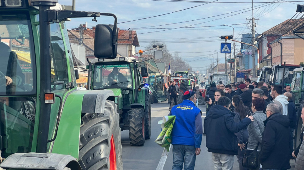Poljoprivrednici od utorka pooštravaju protest: "Blokade puteva traju duže, moguće i nove lokacije"