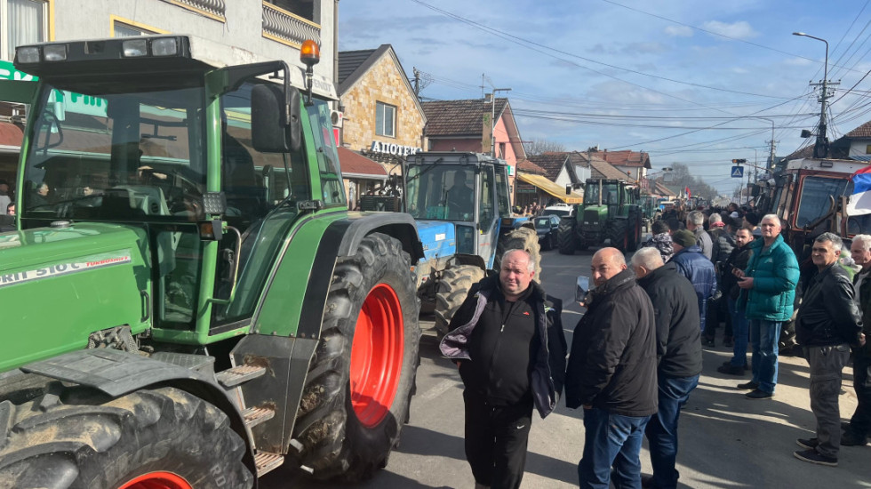 Protesti zbog mleka, sistem bez rešenja, stručnjaci upozoravaju na krizu agrara: "Gasimo požar, a strategija je propala"