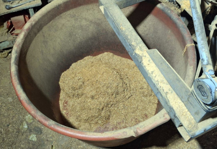 (FOTO) Pronađeno više od 400 kilograma duvana vrednosti skoro pet miliona dinara: Krivična prijava protiv muškarca (35)