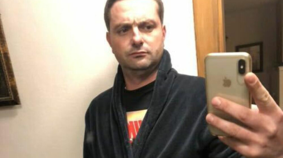 "Nije AI, to sam bio ja": Da li se odbegli Miloš Medenica zaista uključio u emisiju uživo