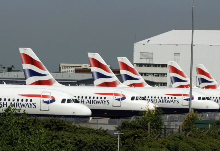 Deo posade Britiš ervejsa završio u bolnici, pojeli bombone sa kanabisom koje im je dao putnik