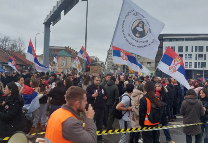 (FOTO) "Sretnimo se ponovo": Protest studenata i građana u Kragujevcu
