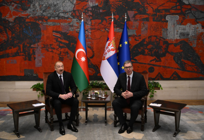 (FOTO/VIDEO) Predsednik Azerbejdžana u poseti Srbiji: Svečani doček ispred Palate Srbija, sastanak sa Vučićem