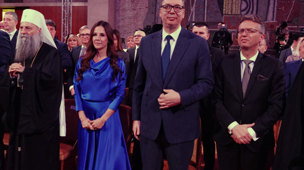 (FOTO) Vučić uručio odlikovanja: "Sretenje spaja tri tradicije srpskog naroda - veru, viteštvo i ustavotvornost"