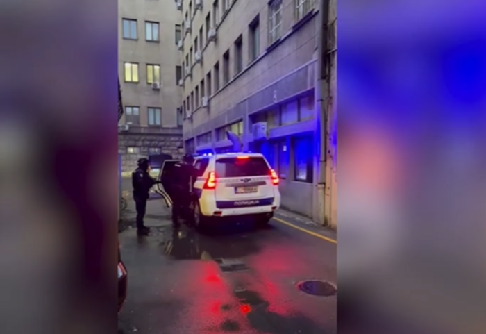 (VIDEO) Određeno zadržavanje osumnjičenom za paljenje automobila Bogdana Ilića: Slučaj preuzelo VJT