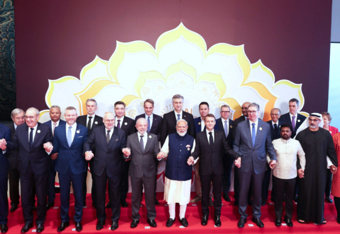 (FOTO) Vučić: Prisustvo Srbije na Samitu AI u Indiji otvara vrata novim investicijama i partnerstvima