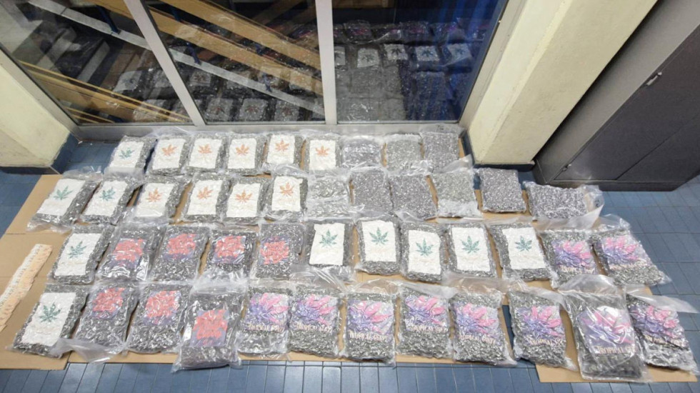 Zaplenjeno 50 kilograma marihuane u Novom Sadu: Uhapšen Čačanin (53) zbog sumnje na trgovinu narkoticima