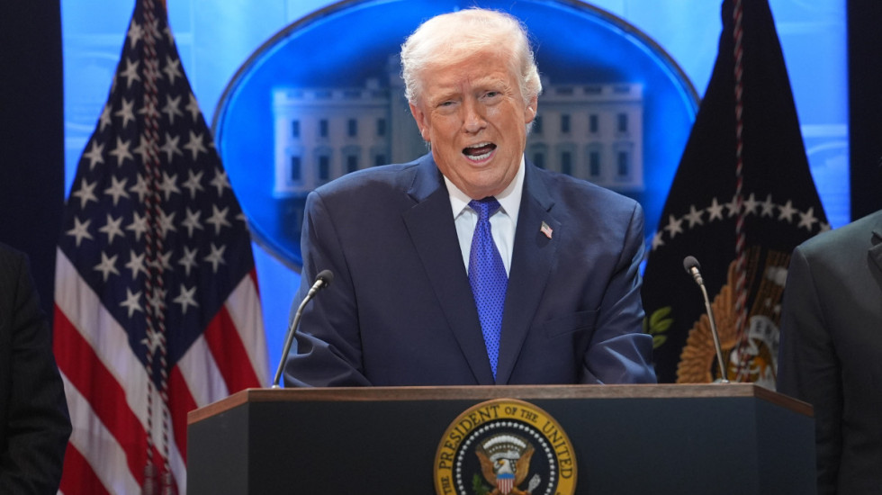 (VIDEO) Tramp o vojnoj akciji SAD u Iranu: Zbrisaćemo raketnu industriju, pobrinućemo se ne dobiju nuklearno oružje