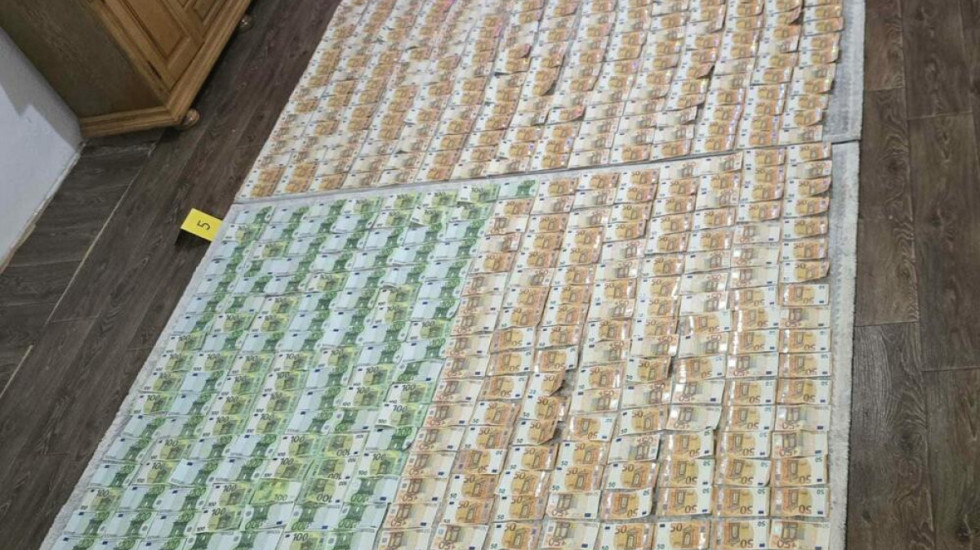 Uhapšena devojka (26) na severu Crne Gore, osumnjičena da je iz kuće starijeg muškarca ukrala 70.000 evra