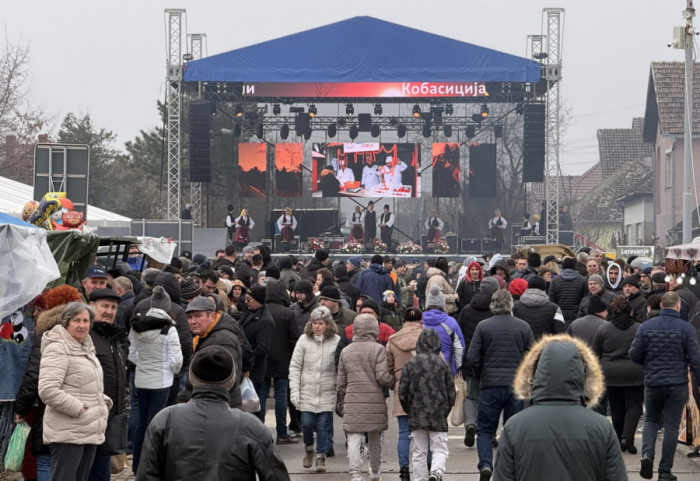 (FOTO) Otvorena Kobasicijada u Turiji: Praznik starih zanata i simbol vojvođanskog identiteta