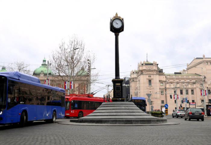 Gradski urbanista: Demontirana dva mehanizma sata na Trgu Republike, nisu bila pravilno usklađena