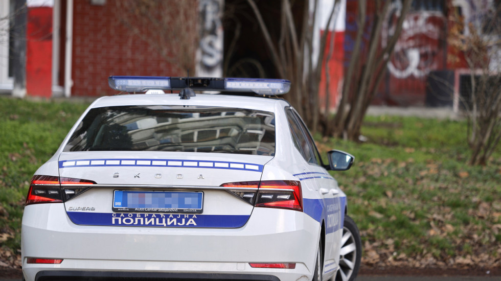 Telo muškarca nađeno ispred doma za stara lica u Barajevu, poslato na obdukciju