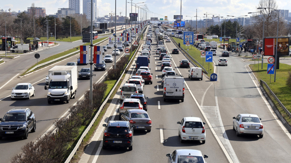 AMSS: Teretnjaci na graničnom prelazu Batrovci čekaju tri sata na izlaz, na Šidu dva