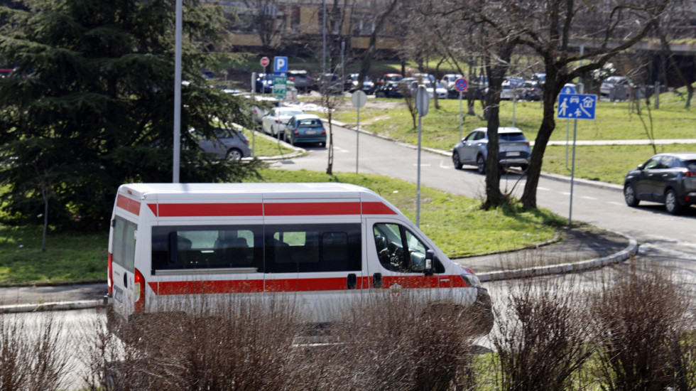 Hitna pomoć intervenisala 122 puta tokom noći, povređene dve osobe u saobraćajnim nezgodama u Beogradu