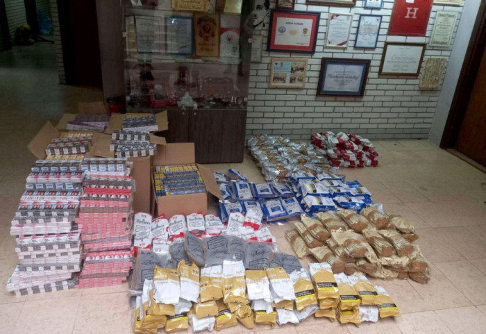 (FOTO) Zaplenjene cigarete i duvan vredni 1,5 miliona dinara: Uhapšen muškarac (35) iz Kosovske Kamenice
