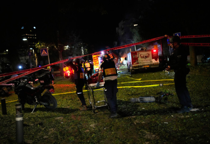 (VIDEO) SAD i Izrael napali Iran, Teheran uzvratio balističkim raketama: Najmanje 20 povređenih u Tel Avivu