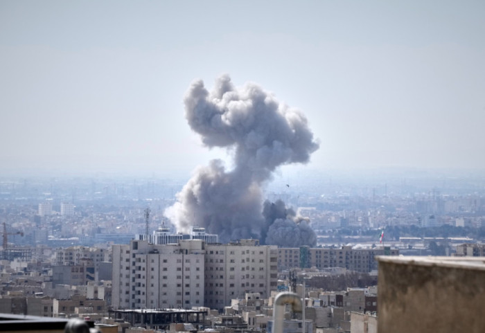 Oštećena ambasada Srbije u Teheranu tokom vazdušnih napada: Nema povređenih