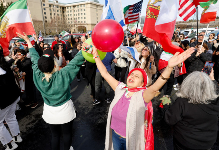 Dopisnik Newsmax Balkans iz Vašingtona: Iranska dijaspora u SAD slavi, dok Teheran tuguje nakon ubistva Hamneija