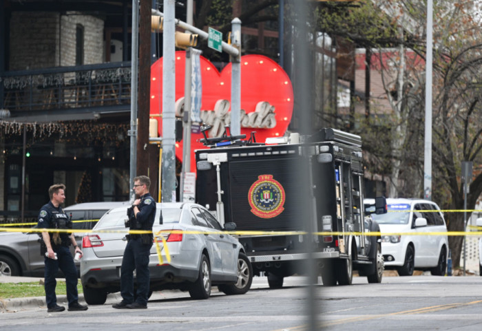 Pucnjava u Teksasu: Dve osobe nastradale, napadač likvidiran, sumnja se na terorizam