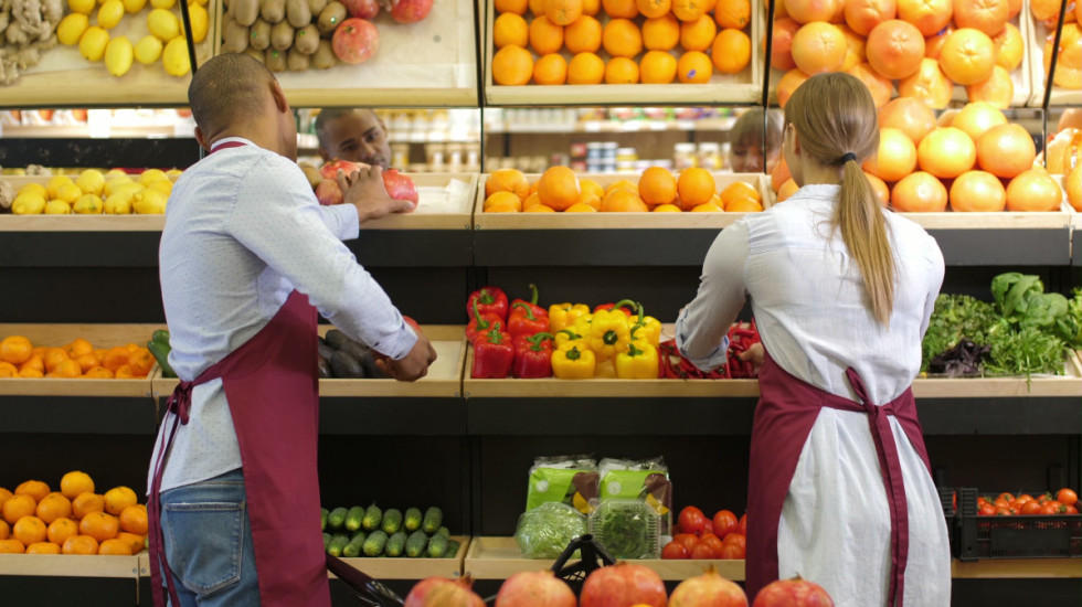 Šta donosi novi zakon o zaštiti potrošača: Ažuriranje cenovnika u realnom vremenu, zabrana e-cigareta za maloletnike