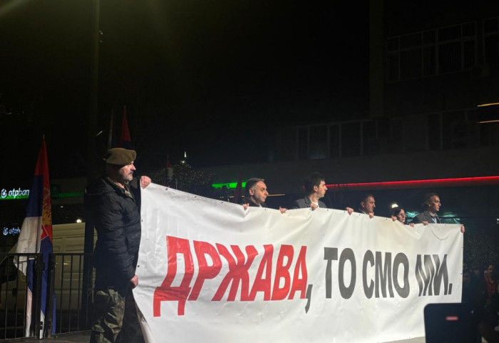 (FOTO/VIDEO) Studenti i građani protestovali u Nišu, odali počast žrtvama pada nadstrešnice u Novom Sadu