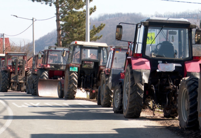 Šapčani organizovali protest podrške poljoprivrednicima uhapšenim na blokadi u Badovincima